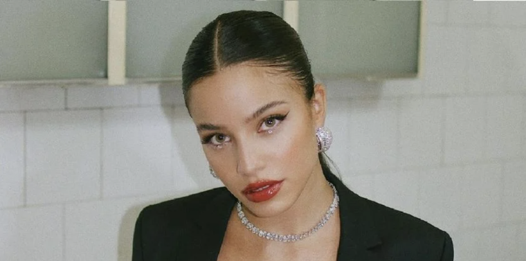 Emilia Mernes esta alcanzando la fama mundial con su segundo album de estudio Foto: Instagram @emiliamernes