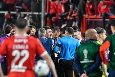 La brutal pelea entre hinchas podría dejar a Independiente y a la U de Chile fuera de la Copa.