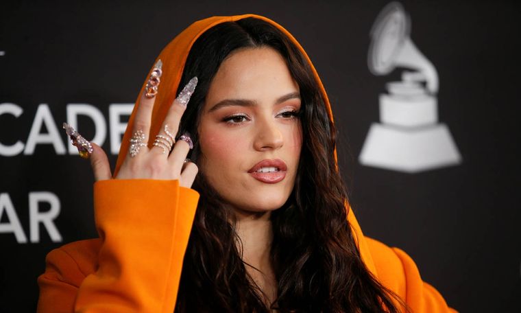 La manicura postiza siempre ha existido pero en el 2022 será tendencia. Foto: Hola!