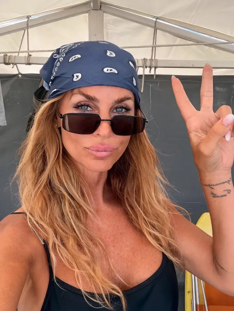 El accesorio estrella del verano según Sabrina Rojas. El accesorio estrella del verano según Sabrina Rojas.