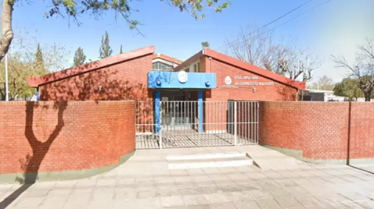 La escuela en la que trabaja el sospechoso. Foto: gentileza.