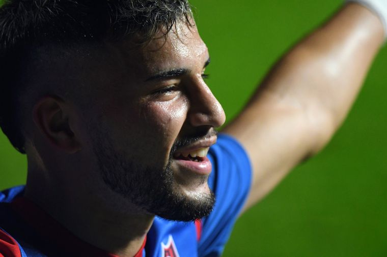 Ivan Leguizamón, tras los dos goles en San Lorenzo. Foto: FotoBaires