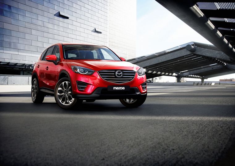 El Mazda CX-5 alcanza los cinco millones de unidades producidas y vendidas a nivel mundial (en la imagen se muestra el CX-5 de primera generación)