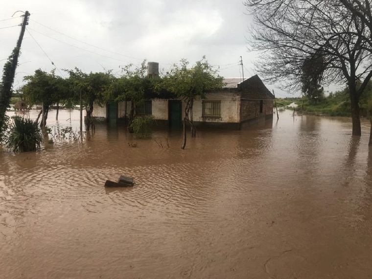 La tormenta inundó casas en zonas rurales. Foto: Gentileza.