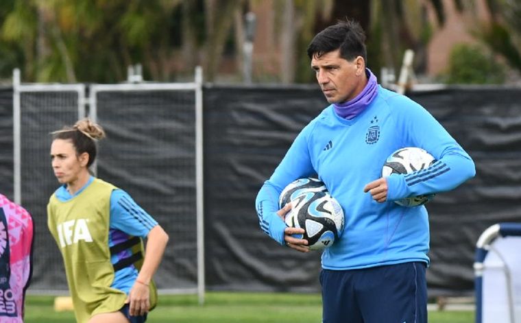 El DT prepara el debut mundialista. Foto: @Argentina