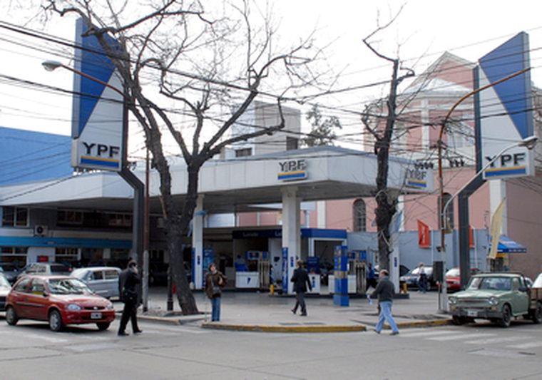Caen las reservas de Repsol YPF Foto: Nacho Gaffuri / MDZ
