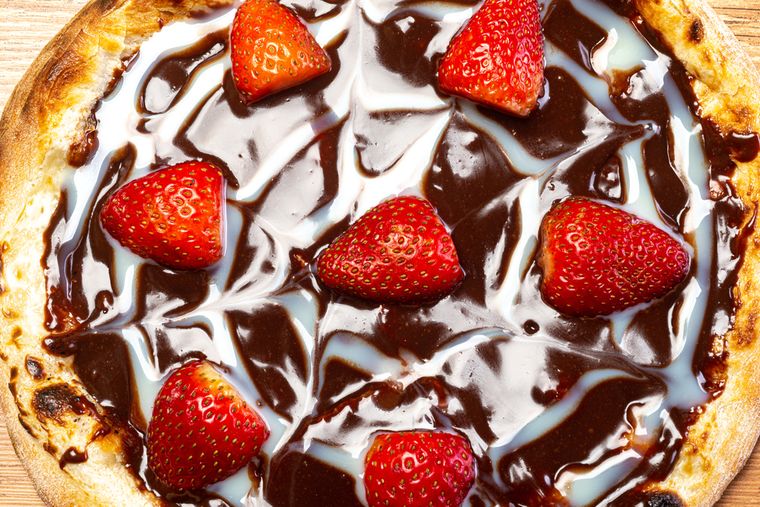 Las frutillas combinan perfecto con el chocolate porque equilibran el dulzor con su toque ácido y fresco. Las frutillas combinan perfecto con el chocolate porque equilibran el dulzor con su toque ácido y fresco.