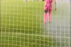 Un nuevo video sobre la bomba de estruendo que cayó cerca de Olivera y llevó a la suspensión de Quilmes-Gimnasia Un nuevo video sobre la bomba de estruendo que cayó cerca de Olivera y llevó a la suspensión de Quilmes-Gimnasia