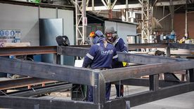 Mejora el uso de la capacidad instalada de la industria Mejora el uso de la capacidad instalada de la industria