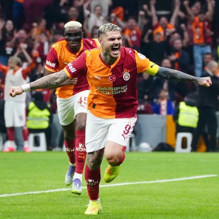 Icardi actualmente juega para el club de fútbol de Turquía, Galatasaray. Icardi actualmente juega para el club de fútbol de Turquía, Galatasaray.