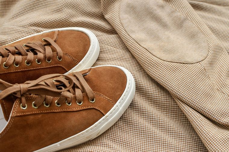 La limpieza de las zapatillas de gamuza tendrá buenos resultados. Foto: Shutterstock La limpieza de las zapatillas de gamuza tendrá buenos resultados. Foto: Shutterstock