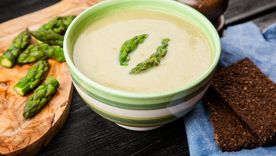 Receta de sopa de espárragos fácil y deliciosa para cualquier estación. Receta de sopa de espárragos fácil y deliciosa para cualquier estación.