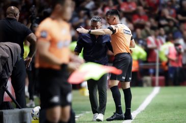 Andrés Merlos y Gallardo se dijeron de todo en los vestuarios.