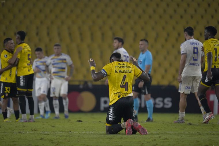 El festejo de Barcelona de Ecuador tras el triunfo ante Boca.