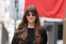Estas zapatillas son las nuevas favoritas de Dakota Johnson Foto: Instagram