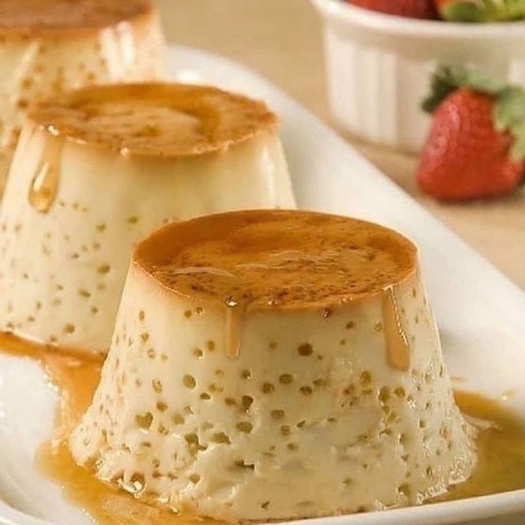El flan es un postre clásico que nunca falla. La gurú del microondas te enseña a hacerlo fácil y en pocos minutos.