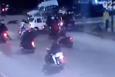 Horror en Mar del Plata: perdió el control, impactó contra una caravana de motos y mató a un joven