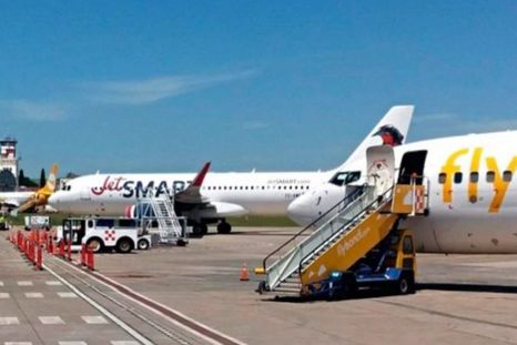 Flybondi y JetSmart son las principales competidoras de Aerolínas Argentinas en el mercado de cabotaje Foto: https://www.reportur.com/ Flybondi y JetSmart son las principales competidoras de Aerolínas Argentinas en el mercado de cabotaje Foto: https://www.reportur.com/