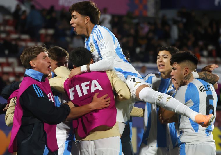 Los juveniles argentinos chicanearon a los mexicanos luego de eliminarlos del Mundial Sub 20.