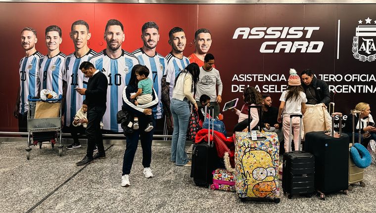 La medida de fuerza que afectó a pasajeros de Aerolínea Argentina y Flybondi, es la primera de otras cuatro que fueron programadas. Foto: EFE