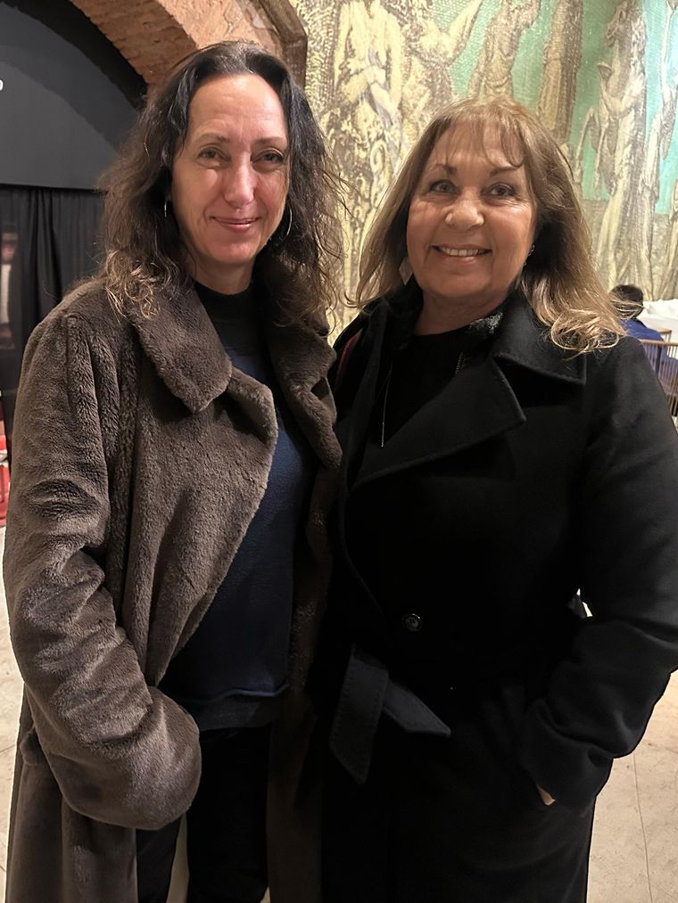 Silvia Mechulán y Gladys Vidal. Silvia Mechulán y Gladys Vidal.