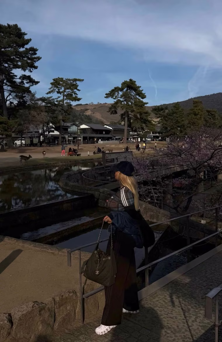 Adidas, Nike y Chanel en una misma fórmula. Adidas, Nike y Chanel en una misma fórmula.