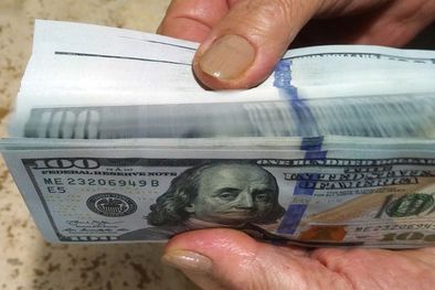 MDZol | La apuesta al dólar este año provocó una pérdida en los ahorros de muchos argentinos que no están familiarizados con las diferentes opciones financieras que existen para invertir. Foto: ALF PONCE MERCADO / MDZ