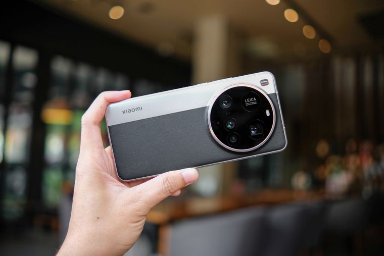 El Samsung Galaxy S25 Ultra y el Xiaomi 15 Ultra se posicionan como los mejores teléfonos de 2025.