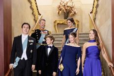 La familia de Christian, celebrando con él. Foto: Instagram @detdanskekongehus