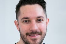 Emmanuel Maggiori vive en Londres. Tiene escritos varios libros sobre economía, negocios y tecnología. Y es un experto en Inteligencia Artificial.