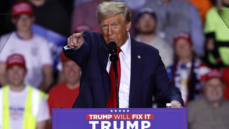 El expresidente de los Estados Unidos envió un mensaje a sus votantes a través de X Foto: EFE