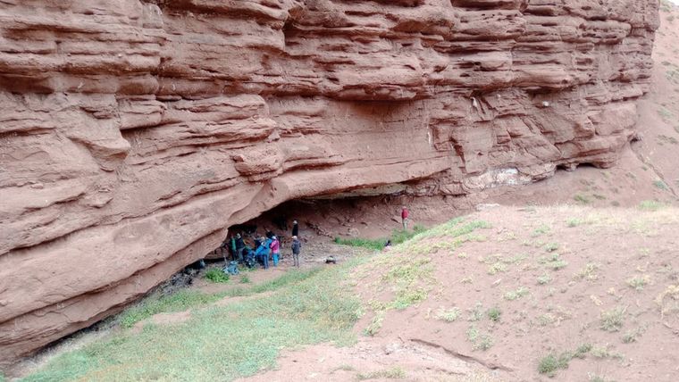 Investigadores relevaron decenas de sitios arqueológicos en alta montaña para protegerlos antes de abrir un nuevo sendero turístico. Investigadores relevaron decenas de sitios arqueológicos en alta montaña para protegerlos antes de abrir un nuevo sendero turístico.