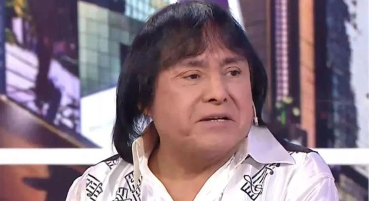 Se viralizó un video de la supuesta nueva cara de Ricky Maravilla El cantante reapareció y se generó revuelo en redes sociales