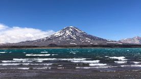 El Correo Argentino se rindió ante la belleza de la Laguna del Diamante y le diseñó su sello propio. El Correo Argentino se rindió ante la belleza de la Laguna del Diamante y le diseñó su sello propio.