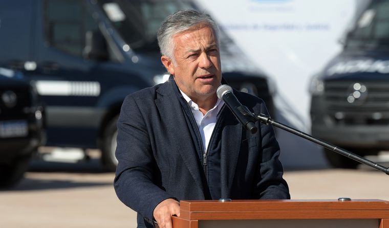 El gobernador mendocino resolvió la unificación de las elecciones provinciales con las nacionales.