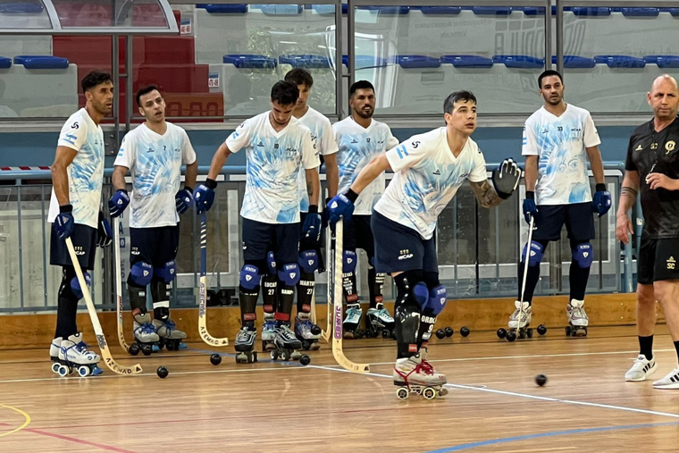 La Selección argentina de hockey sobre patines ya está en Italia con tres mendocinos. Foto: Comité Nacional Hockey Patín
