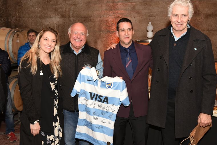 Cóctel de Camaradería.