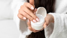 Cómo dar una nueva vida a los potes de crema. Cómo dar una nueva vida a los potes de crema.