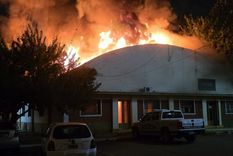 Imagen del impactante incendio registrado en el Ministerio de Seguridad Foto: Gentileza