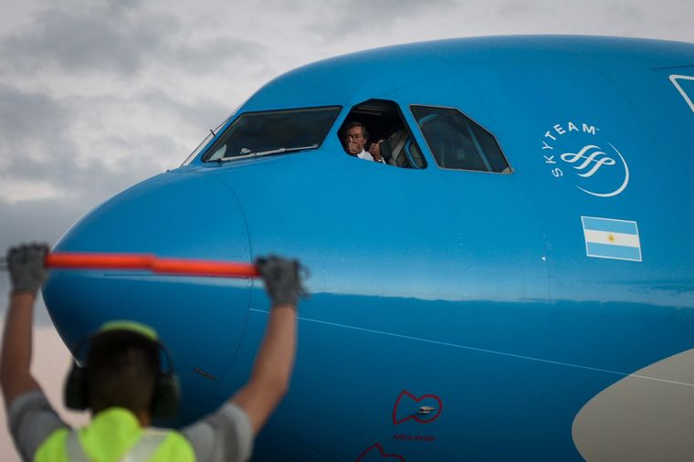 Por una cuestión técnica también están prohibidas, momentáneamente, las cuotas para viajes por Argentina. Foto: Telam