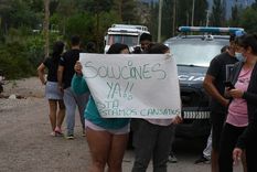 tension en potrerillos: vecinos reclaman la presencia de autoridades