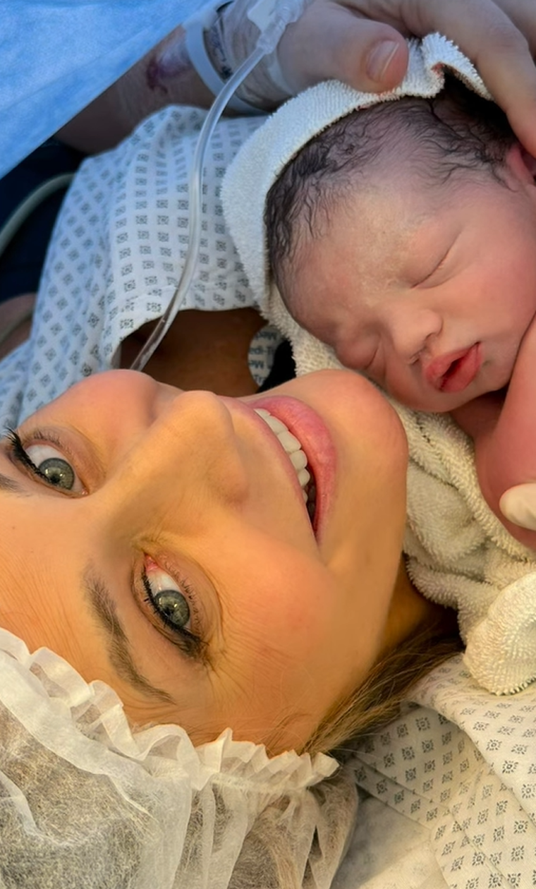 Rocío Marengo junto a Isidro, su hijo. Rocío Marengo junto a Isidro, su hijo. 