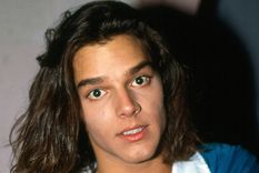 subete a mi moto: la nueva serie online sobre ricky martin