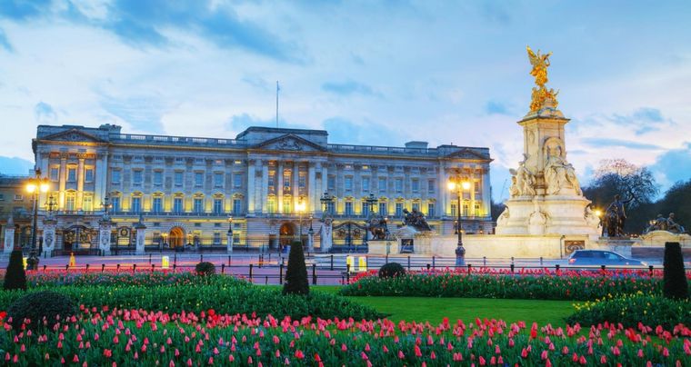 El Palacio Buckingham es la residencia de la Familia Real Foto: loving-london