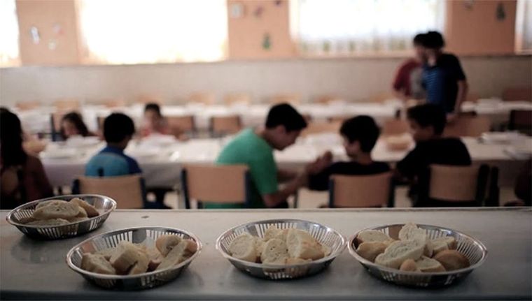 Solo el Banco de Alimentos, que no recibe asistencia del Gobierno nacional, abastece a 560 comedores y merenderos en Córdoba, llegando a más de 90.000 personas Foto: Télam