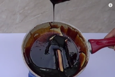 Test de azúcar: mirá lo que ocurre cuando hervís medio litro de Coca-Cola