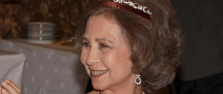 Zara vuelve a dar en la tecla de la sofisticación royal. Foto: thecourtjeweller