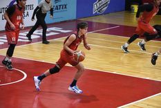 Anzorena le ganó a Rivadavia y sigue en lo alto. Foto: Salto Inicial