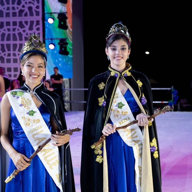 Micaela Canselmo es la nueva reina departamental de Lavalle, mientras que Tania Ivón Astudillo Torres fue coronada virreina. Micaela Canselmo es la nueva reina departamental de Lavalle, mientras que Tania Ivón Astudillo Torres fue coronada virreina.