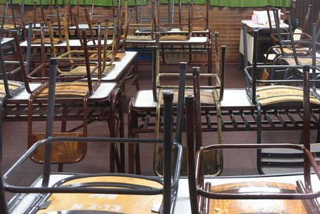 Tras las amenazas de tiroteo, muchos padres decidieron no mandar a sus hijos a clases. Tras las amenazas de tiroteo, muchos padres decidieron no mandar a sus hijos a clases.